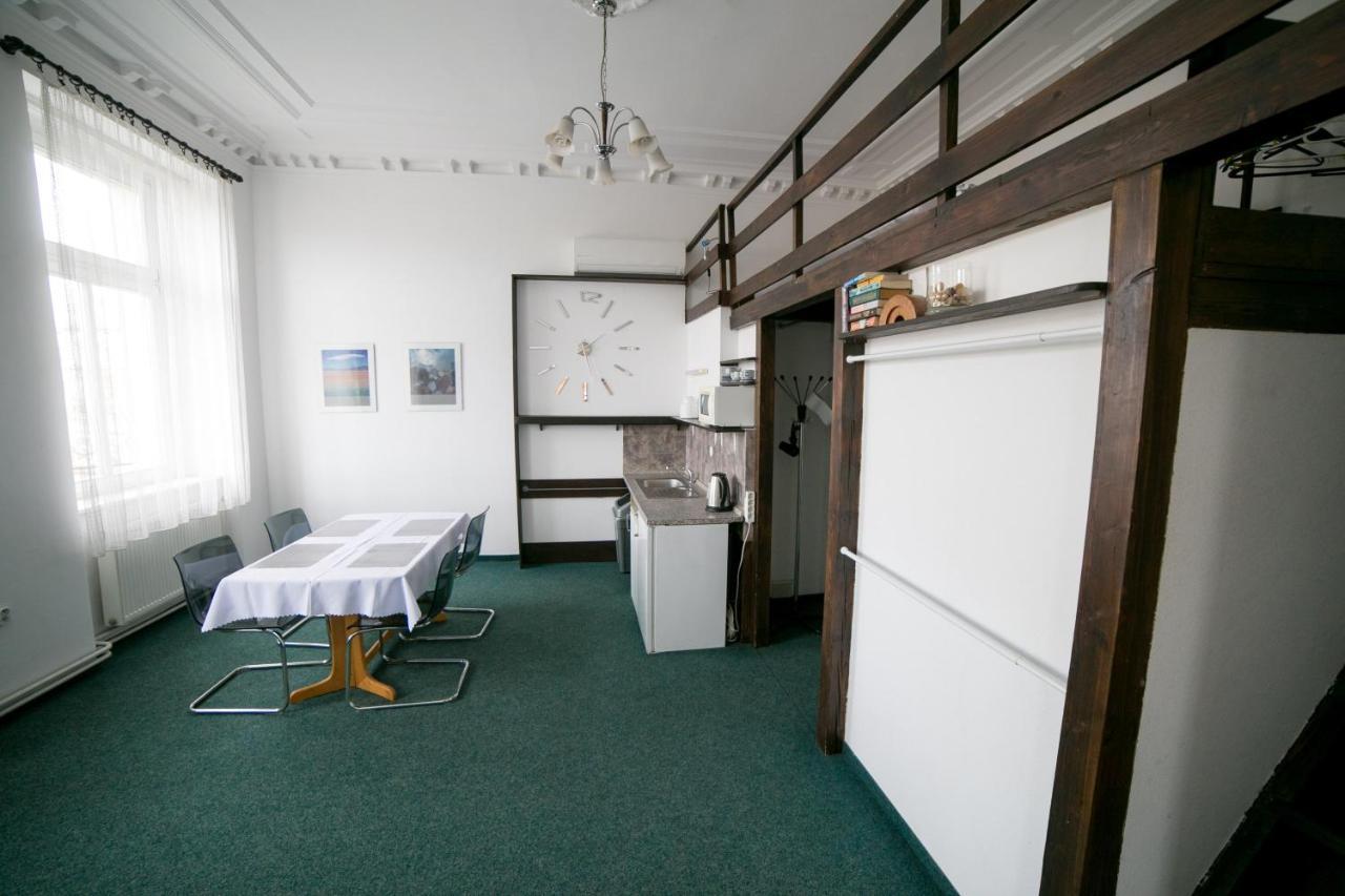 Apartment Kahoun Praag Buitenkant foto